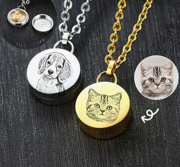 Engravable Memorial Ashes Pendant – Round Keepsake Necklace